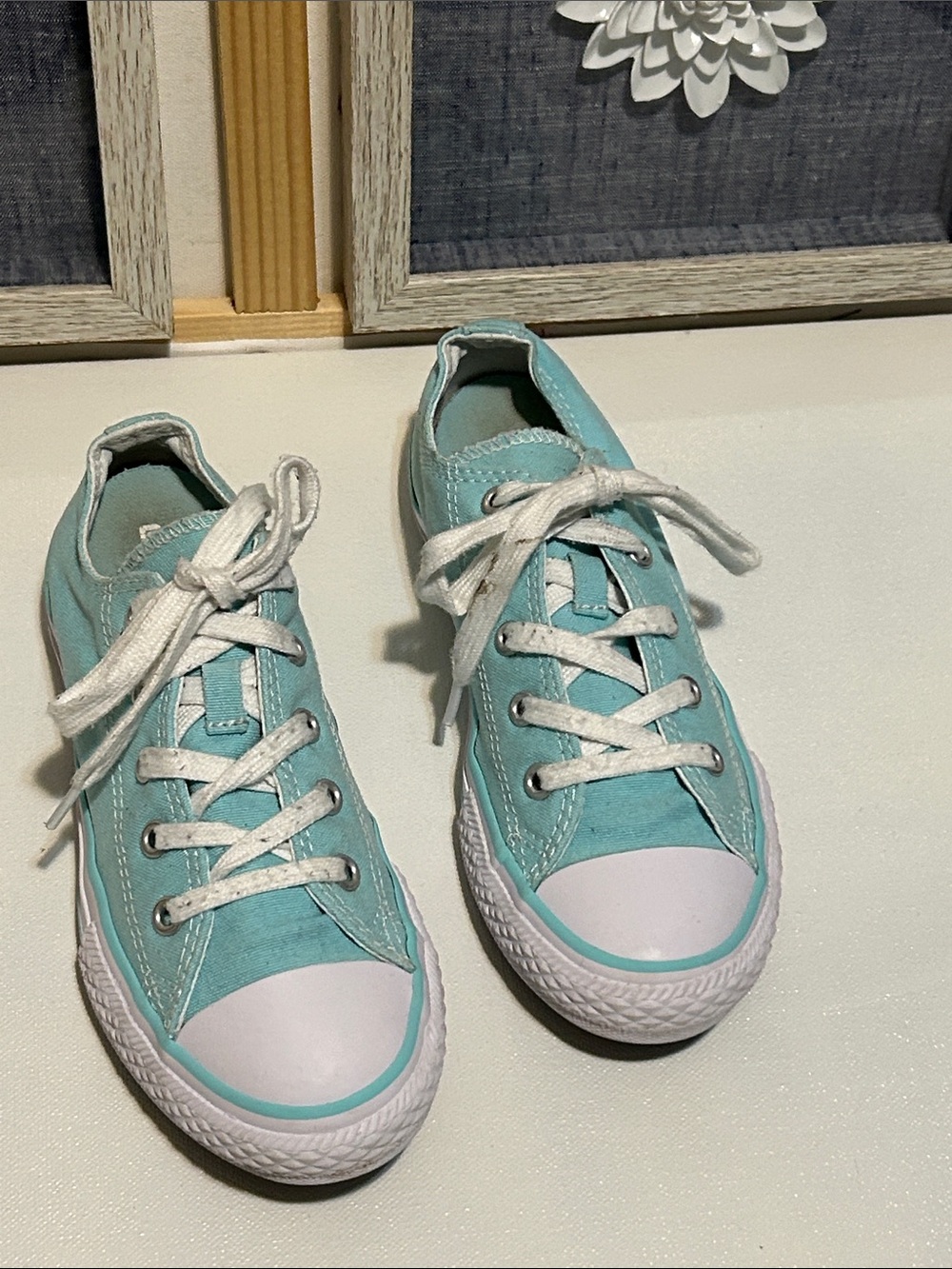Kids Canvas Low-Top Sneakers in Aqua Blue